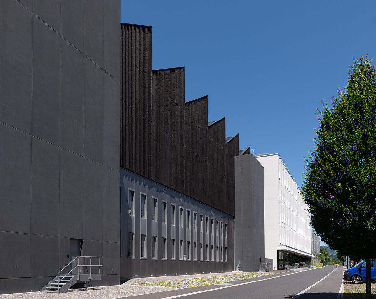 Architekturfotografie Industriegebäude Gesamtansicht V-ZUG