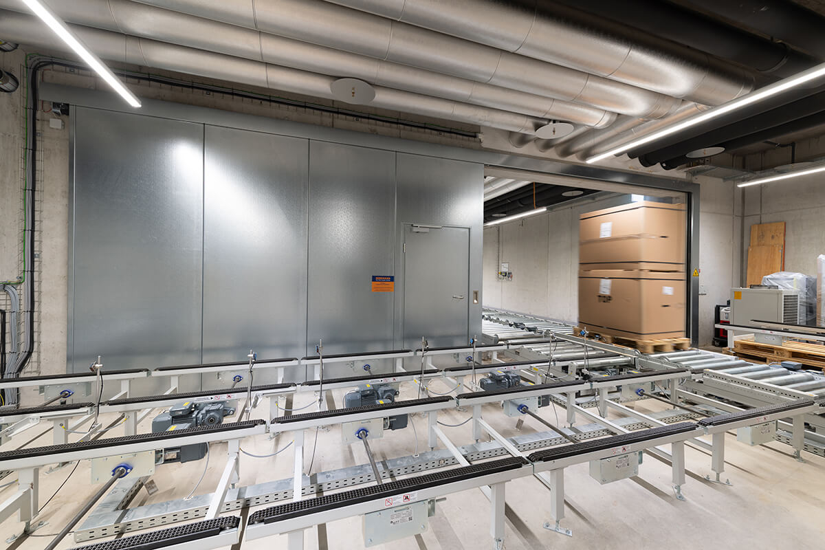 Industriefotografie Innenbereich Torsystem Architektur